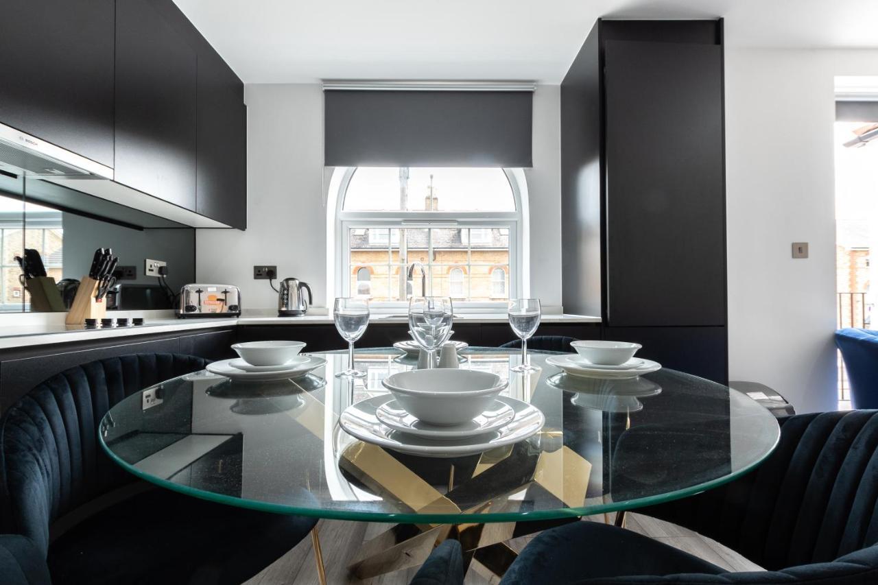 Elegant Apartments In Staines L Free Onsite Parking Ngoại thất bức ảnh