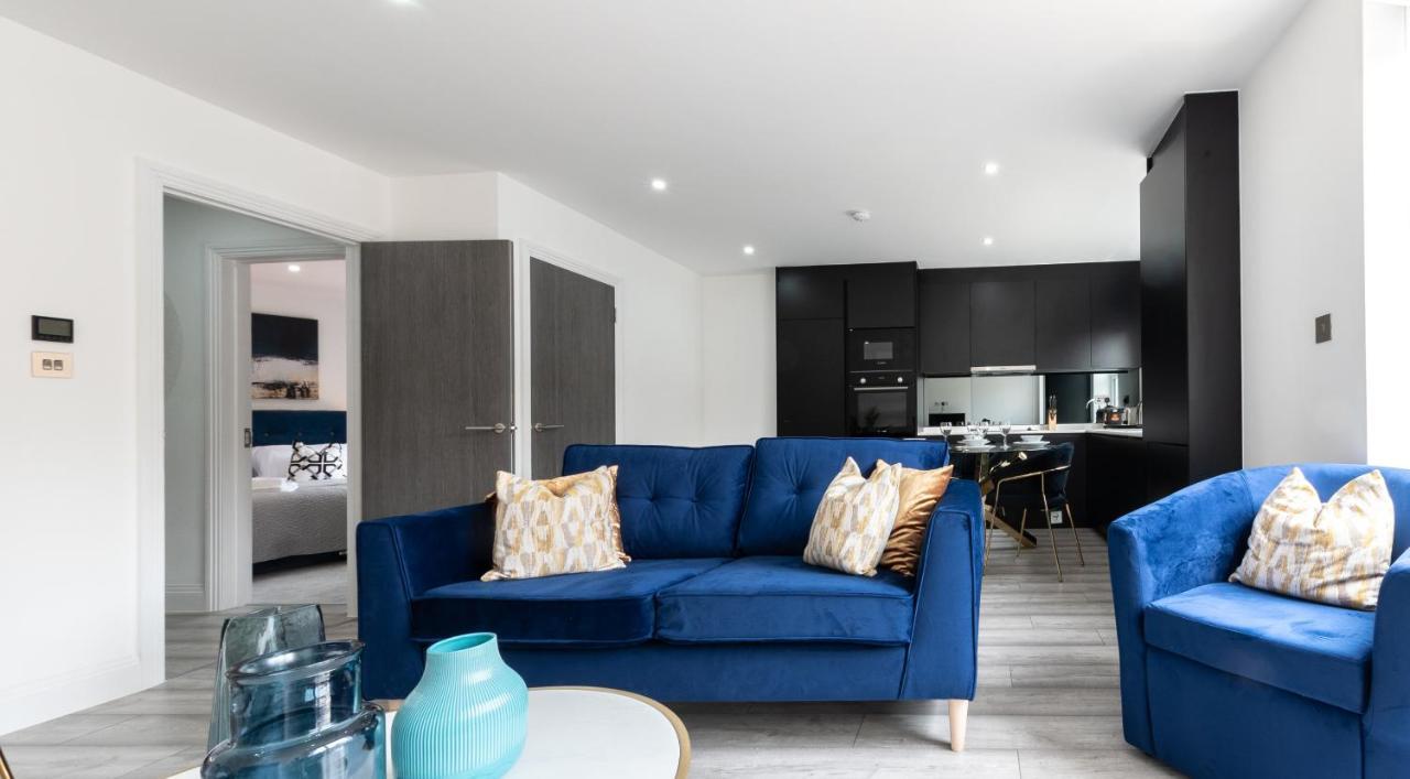 Elegant Apartments In Staines L Free Onsite Parking Ngoại thất bức ảnh