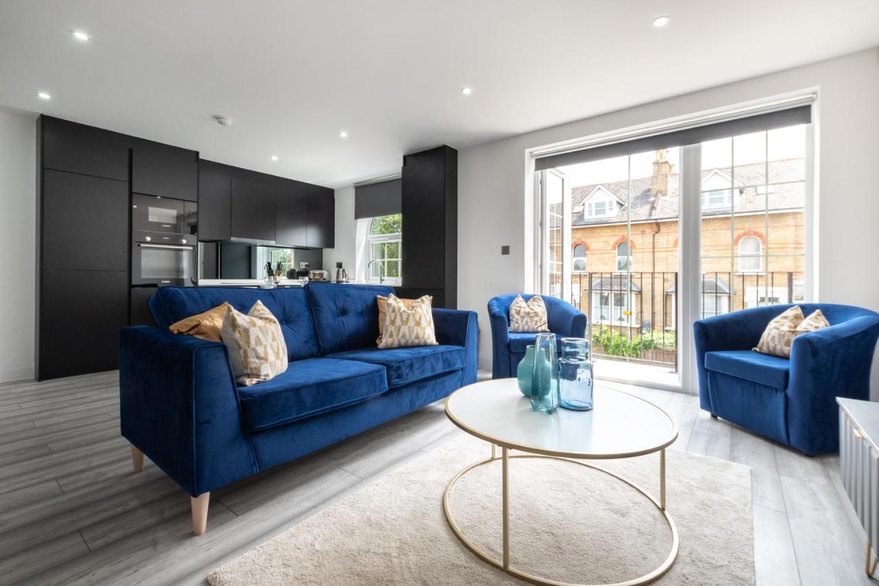 Elegant Apartments In Staines L Free Onsite Parking Ngoại thất bức ảnh