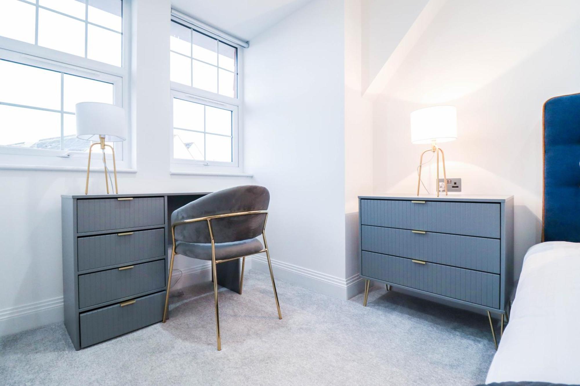 Elegant Apartments In Staines L Free Onsite Parking Ngoại thất bức ảnh