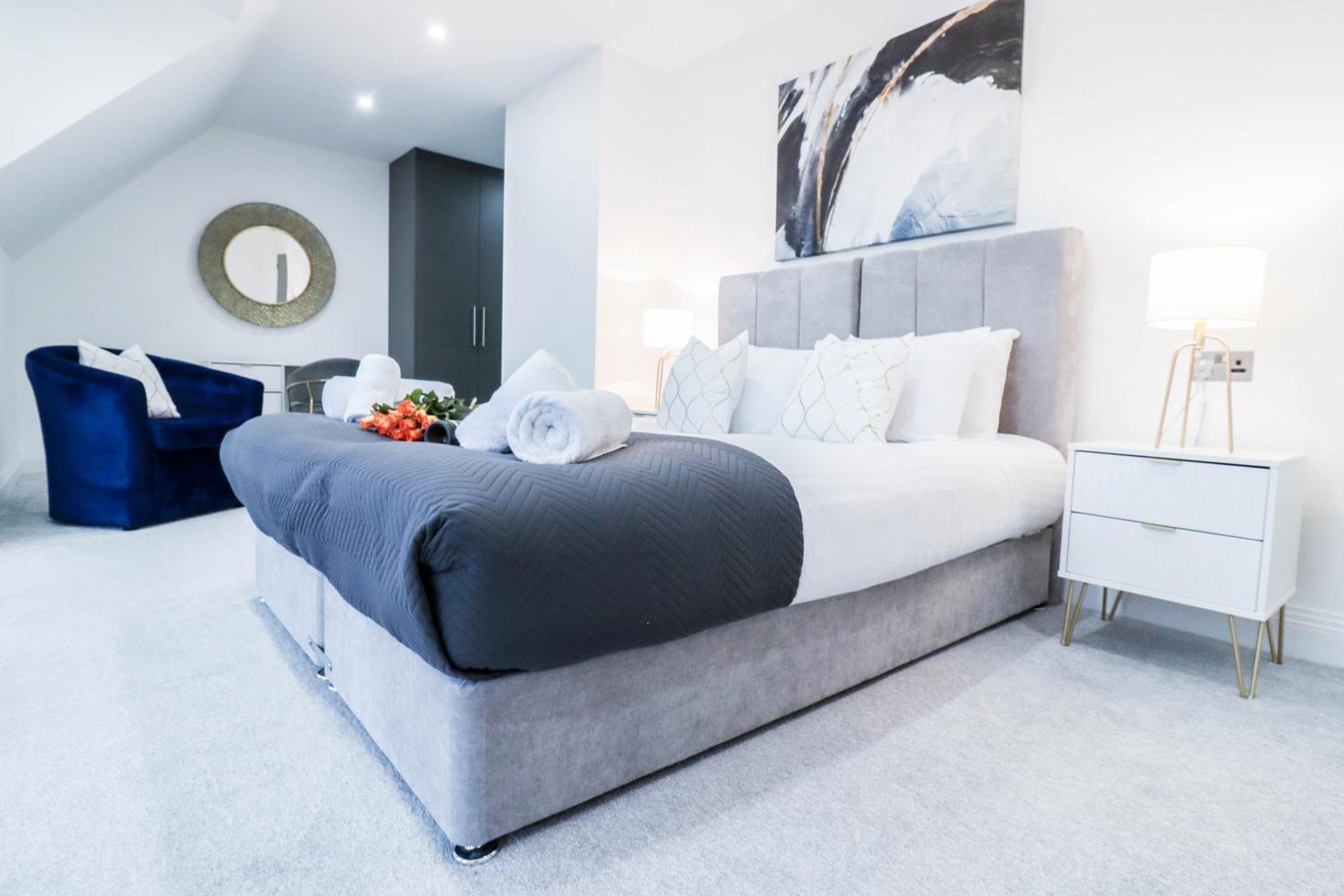 Elegant Apartments In Staines L Free Onsite Parking Ngoại thất bức ảnh