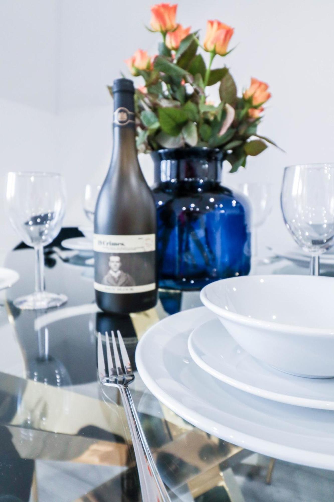 Elegant Apartments In Staines L Free Onsite Parking Ngoại thất bức ảnh